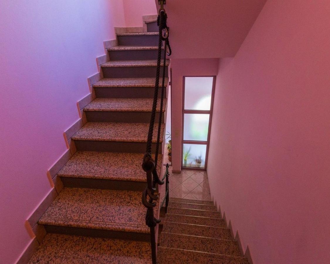 דראמליי Apartments Djusi מראה חיצוני תמונה