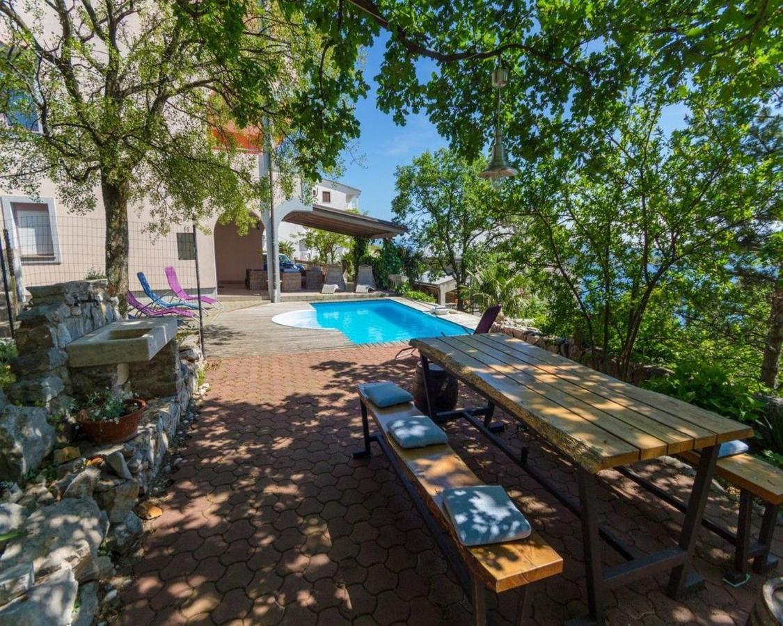 דראמליי Apartments Djusi מראה חיצוני תמונה