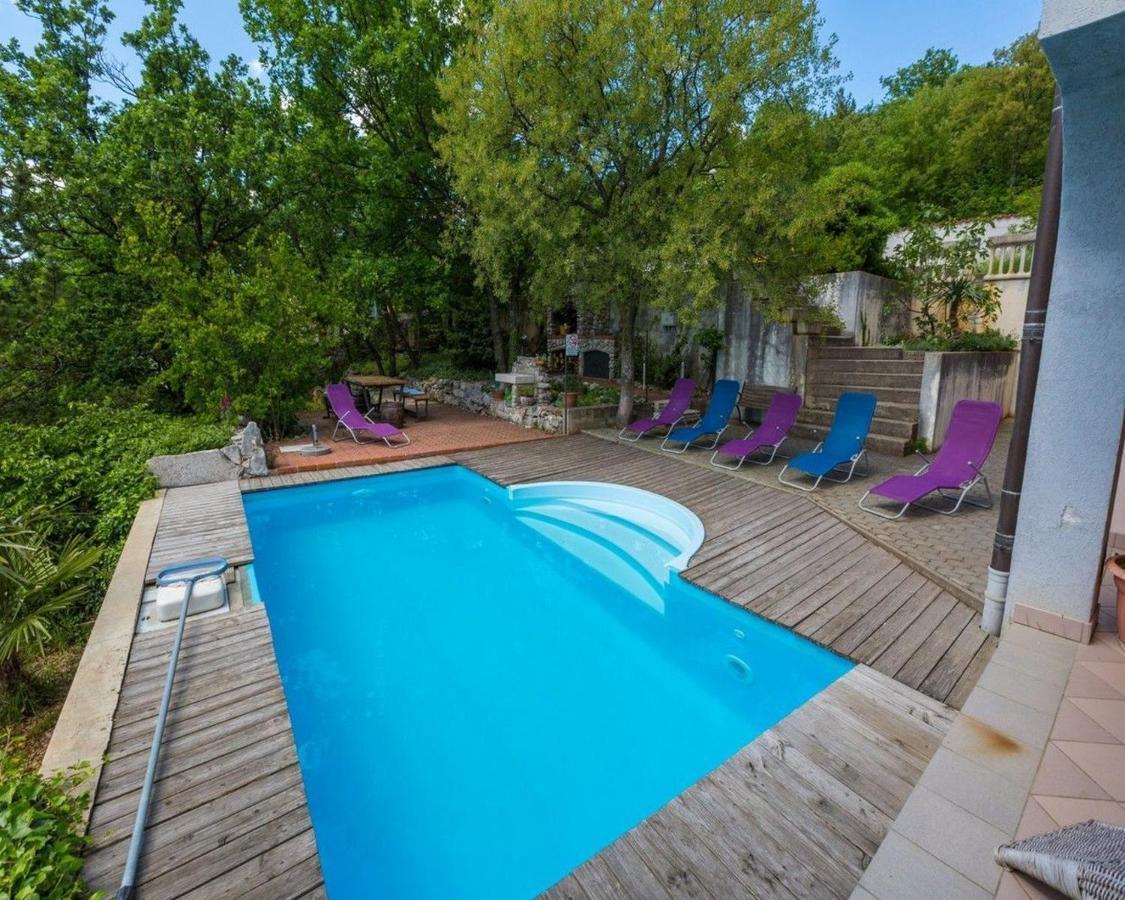 דראמליי Apartments Djusi מראה חיצוני תמונה