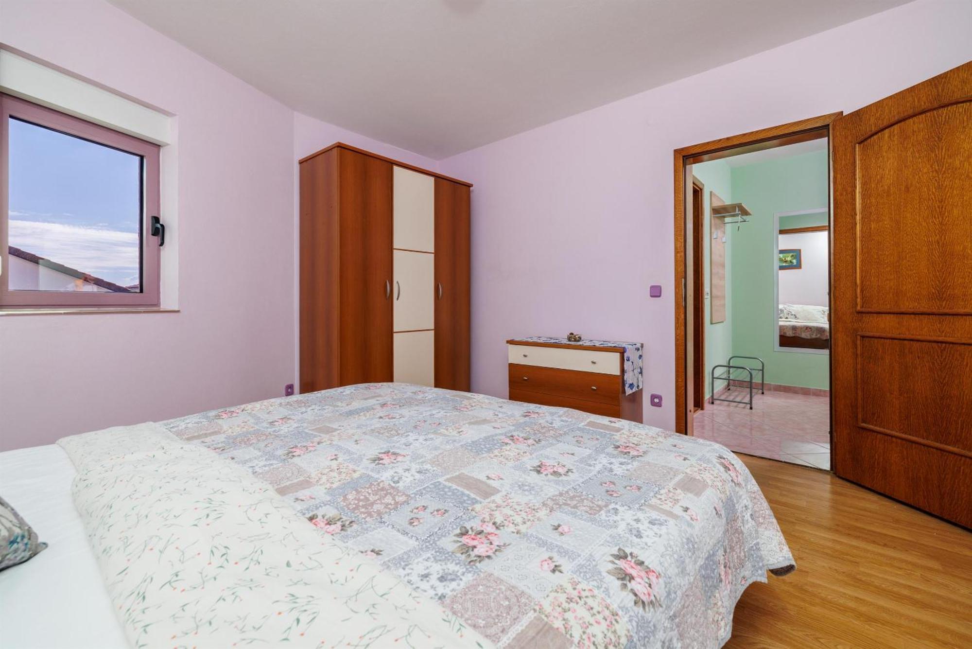 דראמליי Apartments Djusi מראה חיצוני תמונה