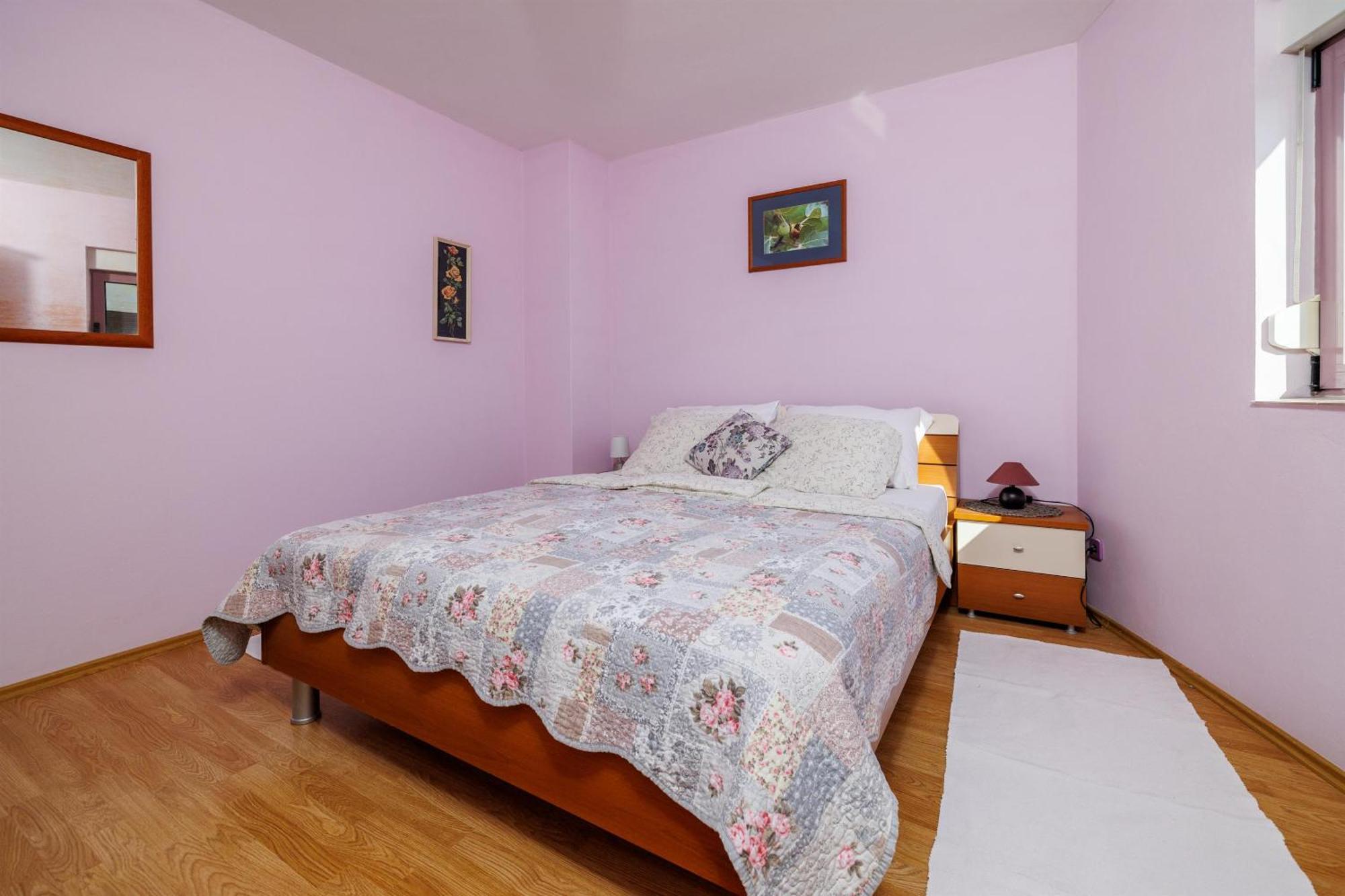 דראמליי Apartments Djusi מראה חיצוני תמונה